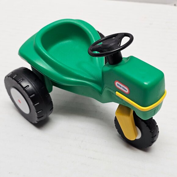 Vintage Mini Little Tikes Dollhouse Red Boat Green Tractor Doll House Furniture - Picture 10 of 11